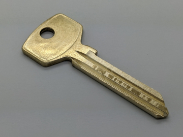 Key blank for Trioving standard profile 7 pin